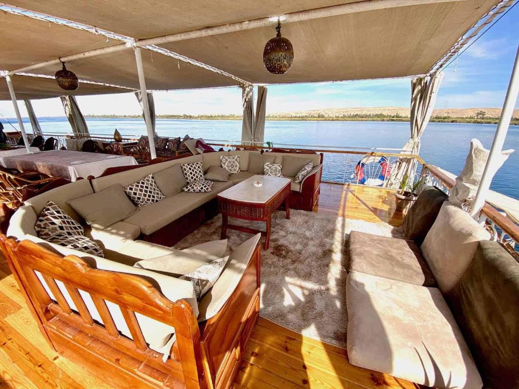 Dahabiya Nile cruises