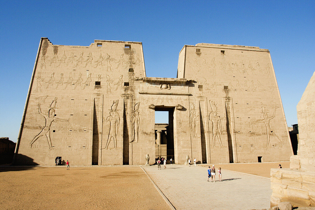 Kom Ombo and Edfu temples tour