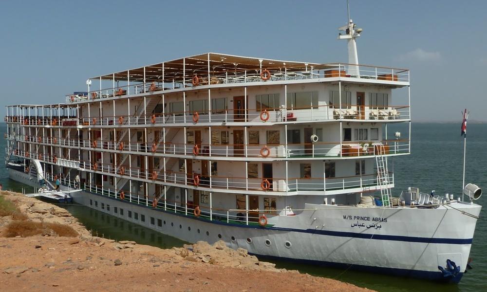 4 Days Abu Simbel Tour with Movenpick Prince Abbas