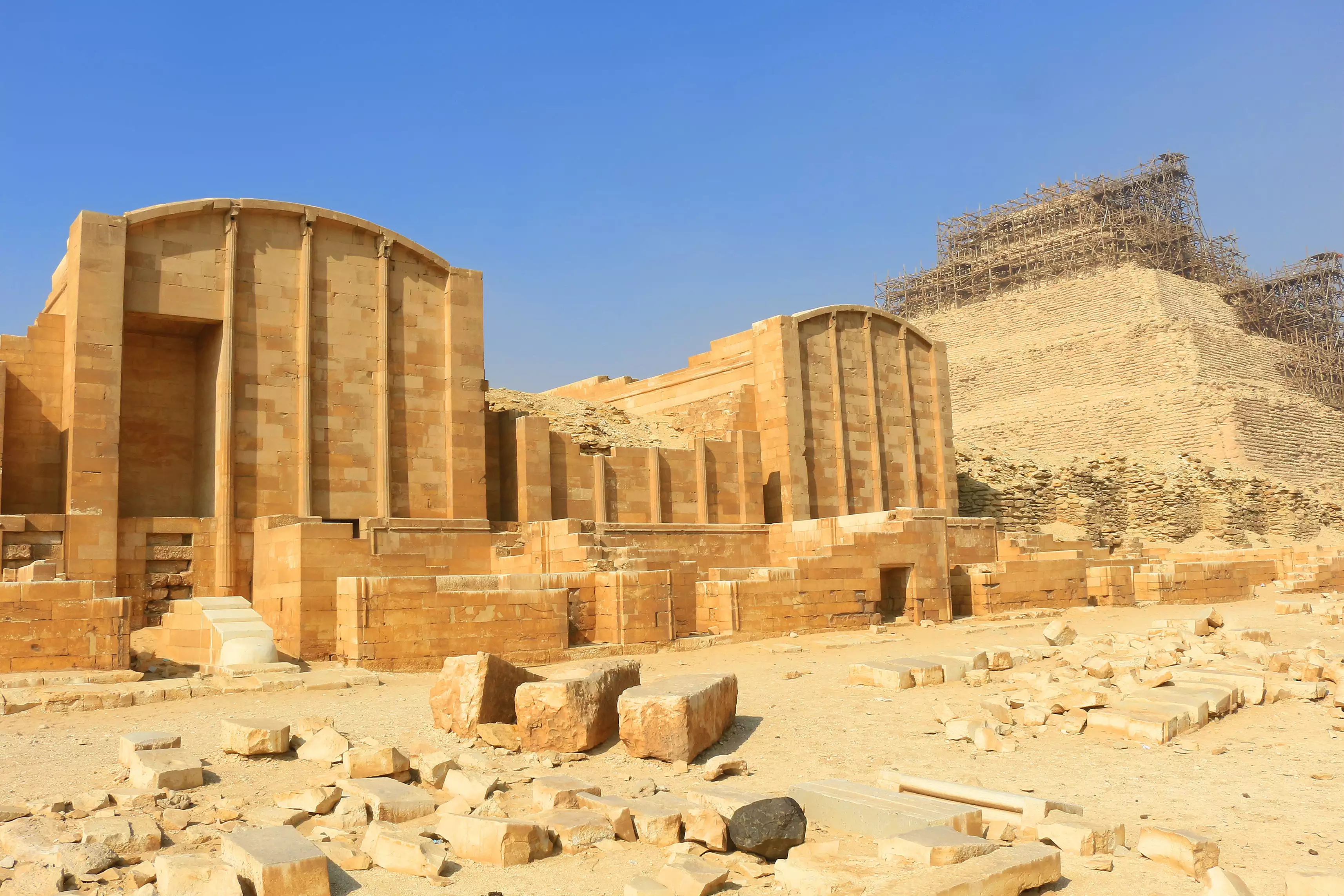 Saqqara tomb controversy
